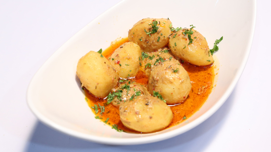 Dum Aloo Recipe | Dawat