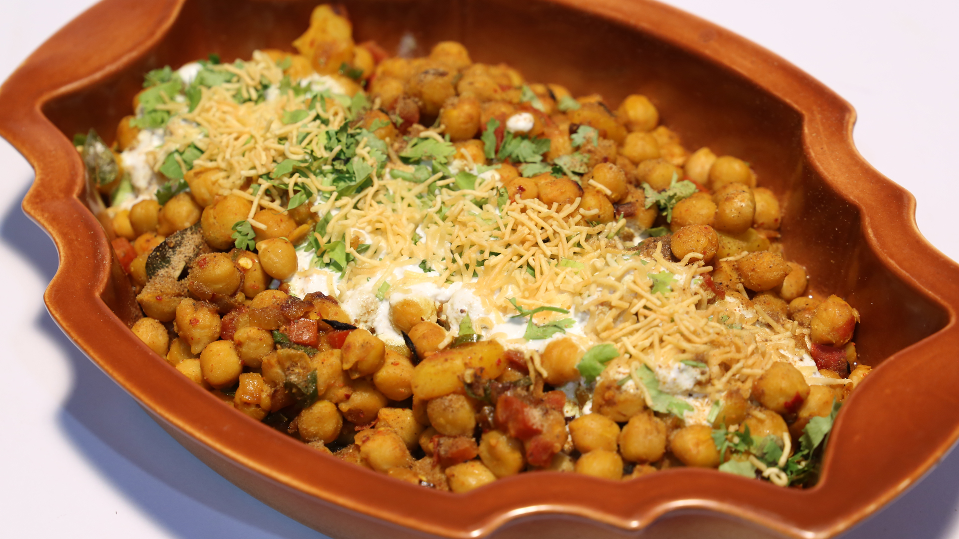 Baghare Chana Chaat Recipe | Food Diaries