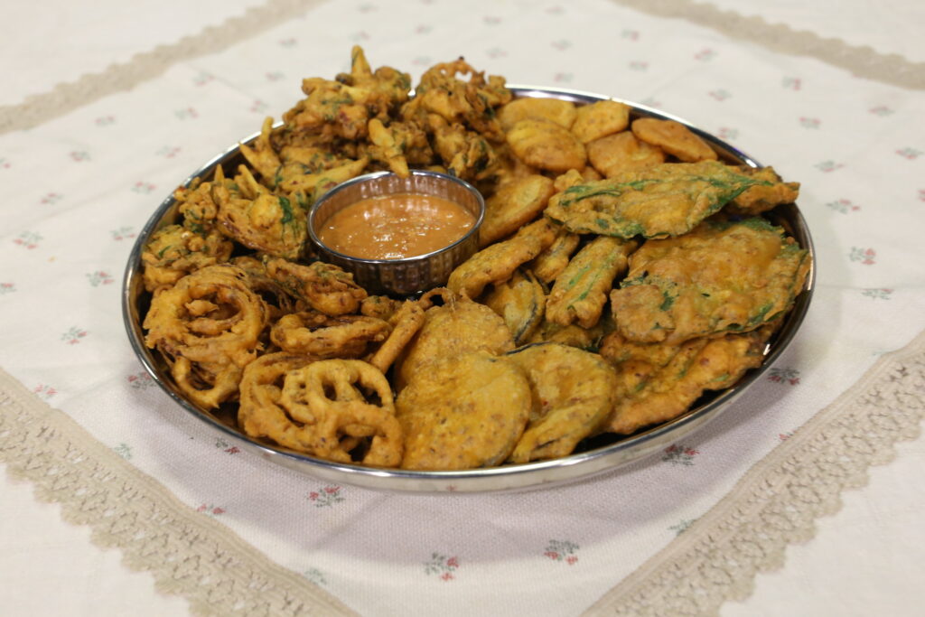 Pakora Thali | Quick Recipes