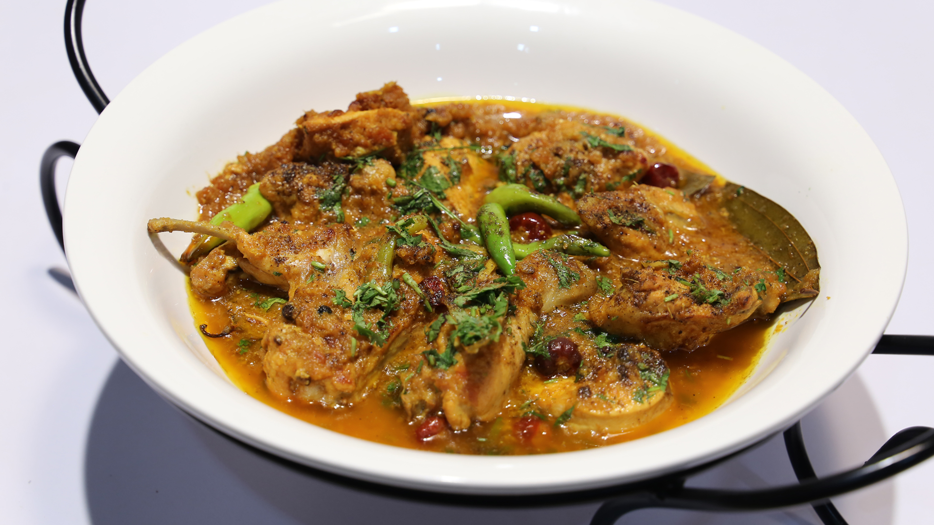 Murgh Desi Masala Recipe | Tarka